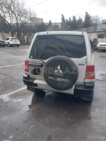 Mitsubishi Pajero io 1999, 280,000 km - 1.8 l - Bakı