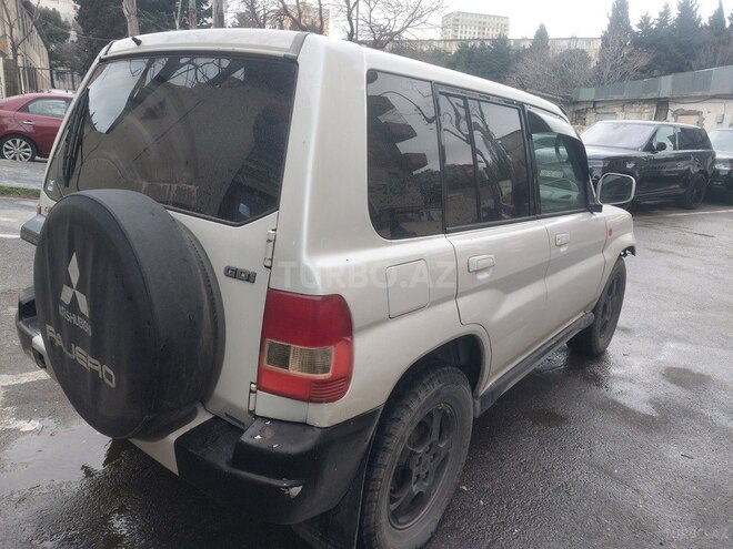 Mitsubishi Pajero io 1999, 280,000 km - 1.8 l - Bakı