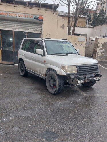 Mitsubishi Pajero io 1999, 280,000 km - 1.8 l - Bakı