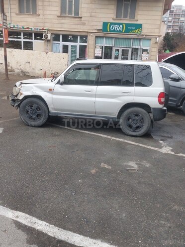 Mitsubishi Pajero io 1999, 280,000 km - 1.8 l - Bakı