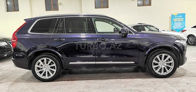 Volvo XC90-6
