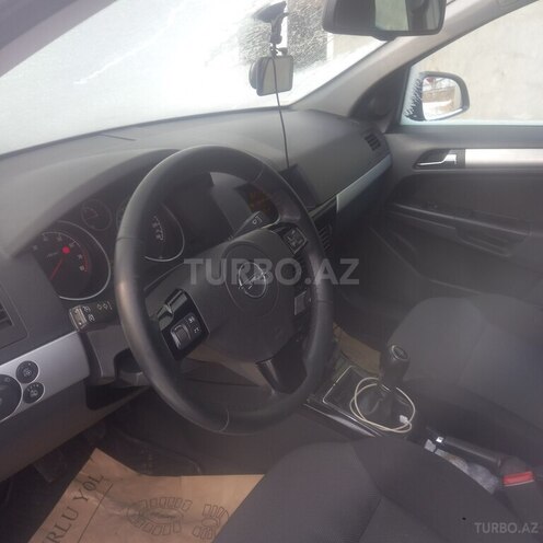 Opel Astra 2010, 229,000 km - 1.4 l - Gədəbəy
