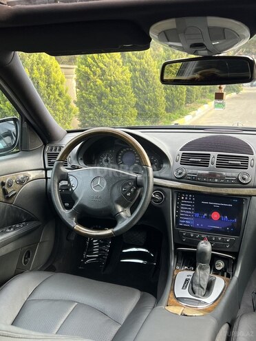 Mercedes E 320 2003, 268,000 km - 3.2 l - Bakı
