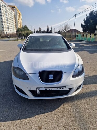 SEAT Leon-1