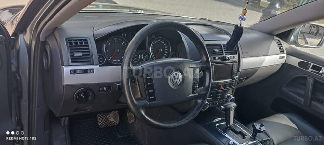 Volkswagen Touareg 2005, 300,000 km - 2.5 l - Qusar