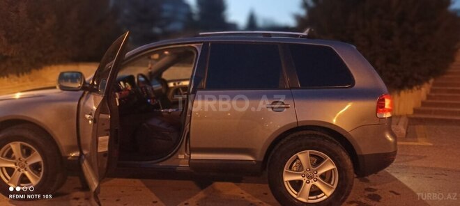 Volkswagen Touareg 2005, 300,000 km - 2.5 l - Qusar