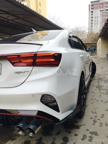 Kia Cerato-10