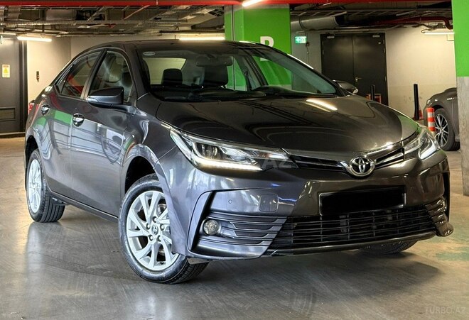Toyota Corolla 2017, 151,000 km - 1.8 l - Bakı