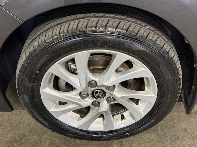 Toyota Corolla 2017, 151,000 km - 1.8 l - Bakı