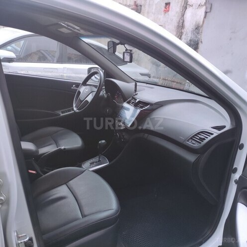 Hyundai Accent 2014, 178,000 km - 1.4 l - Bakı