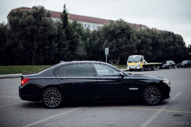 BMW 750 2009, 280,000 km - 4.4 l - Bakı