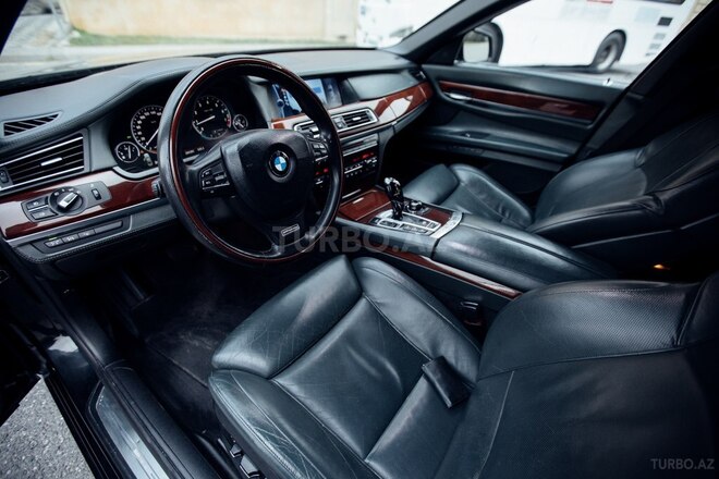 BMW 750 2009, 280,000 km - 4.4 l - Bakı