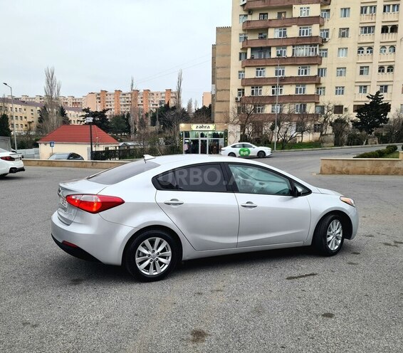 Kia Forte-11