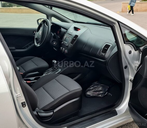 Kia Forte-16