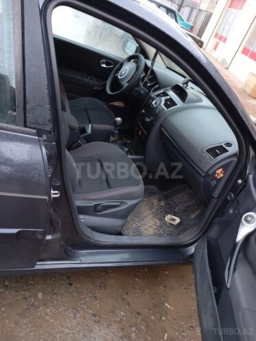 Renault Megane-8