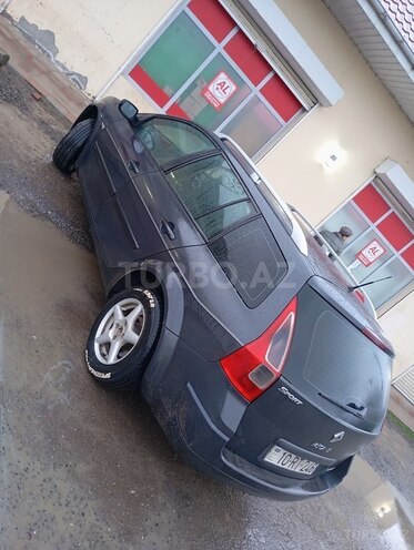 Renault Megane-9