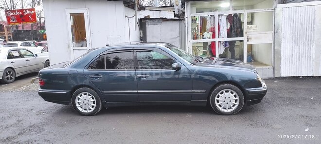 Mercedes E 220 d 2001, 598,000 km - 2.2 l - Qəbələ