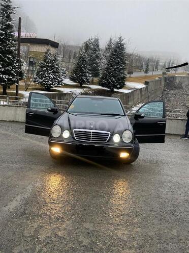 Mercedes E 240 2000, 310,000 km - 2.6 l - Qəbələ