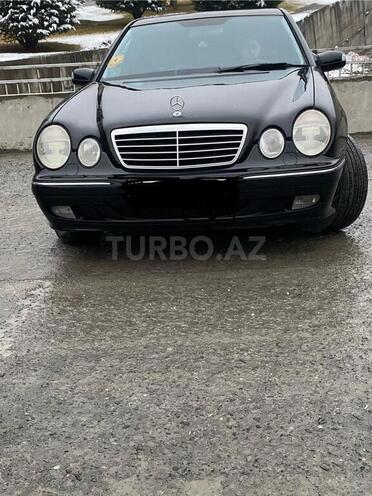 Mercedes E 240 2000, 310,000 km - 2.6 l - Qəbələ