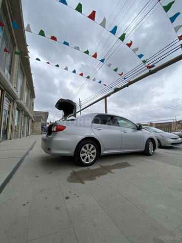 Toyota Corolla 2010, 254,000 km - 1.4 l - Bakı