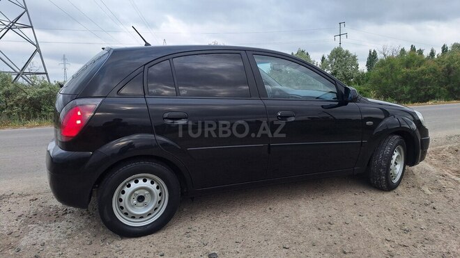 Kia Rio 2007, 200,000 km - 1.4 l - Salyan