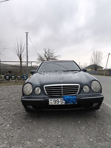 Mercedes E 220 d 2001, 351,000 km - 2.2 l - Bakı