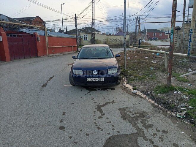 Volkswagen Bora 1999, 290,000 km - 1.6 l - Bakı