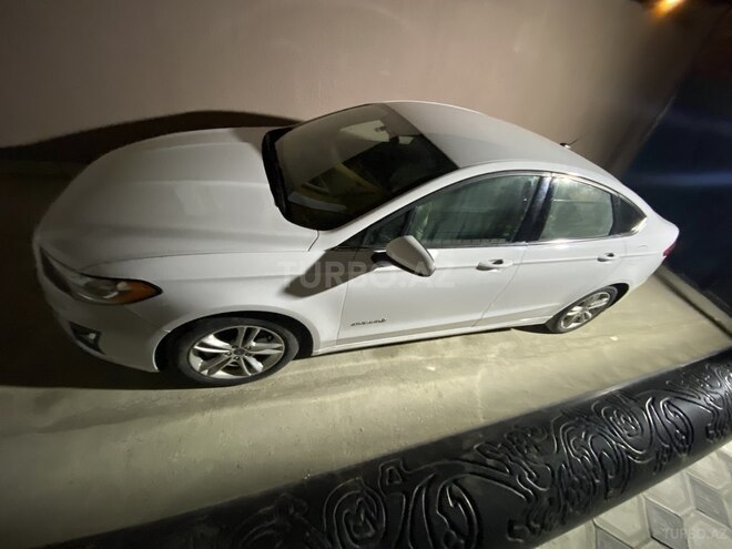 Ford Fusion (North America) 2017, 196,000 km - 2.0 л - Bakı