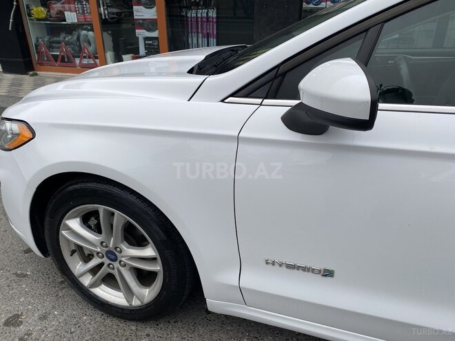 Ford Fusion (North America)-8