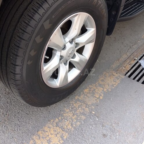 Toyota Land Cruiser Prado 2010, 204,000 km - 2.7 л - Bakı