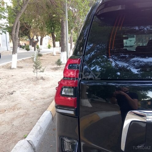 Toyota Land Cruiser Prado 2010, 204,000 km - 2.7 л - Bakı