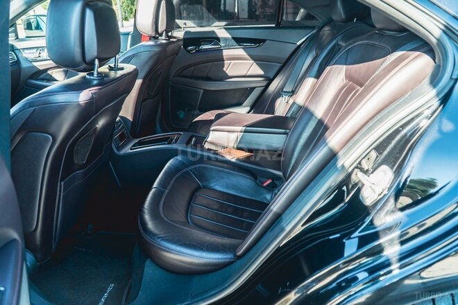 Mercedes  2012, 119,128 km - 4.7 l - Bakı