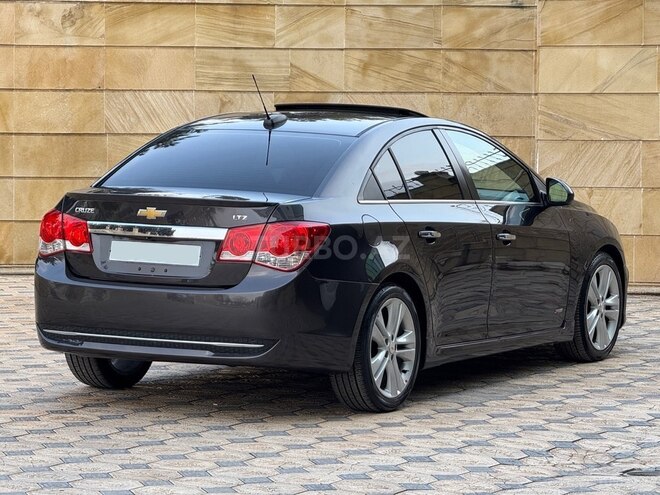 Chevrolet Cruze-9