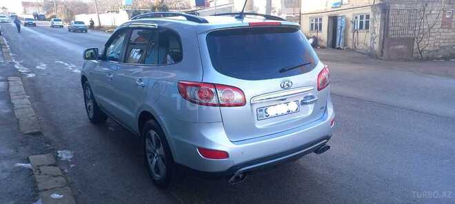 Hyundai Santa Fe 2011, 280,234 km - 2.0 l - Qusar