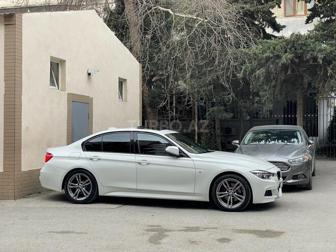 BMW 320-3