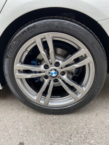 BMW 320-7