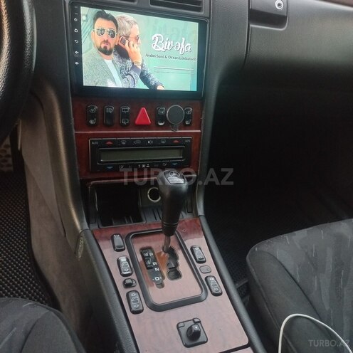Mercedes E 220 d-15