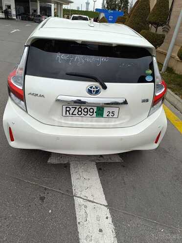 Toyota Aqua 2018, 72,000 km - 1.5 l - Bakı
