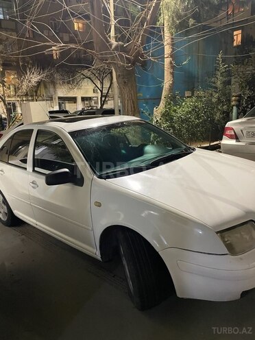 Volkswagen Jetta-2