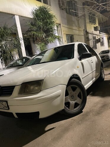 Volkswagen Jetta-3