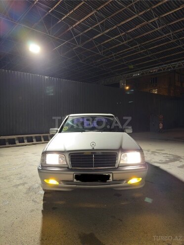 Mercedes C 180 1999, 350,000 km - 1.8 l - Bakı