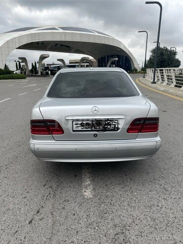 Mercedes E 220 d 1999, 549,000 km - 2.2 л - Bakı