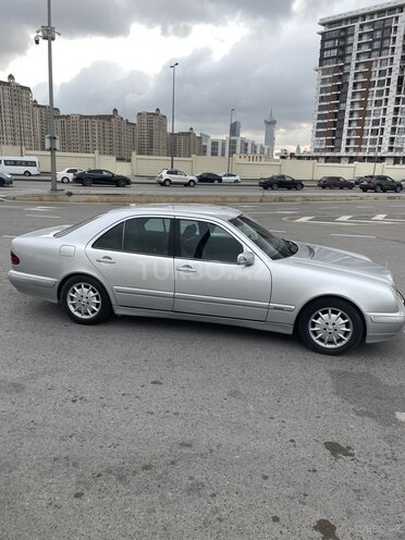 Mercedes E 220 d 1999, 549,000 km - 2.2 л - Bakı