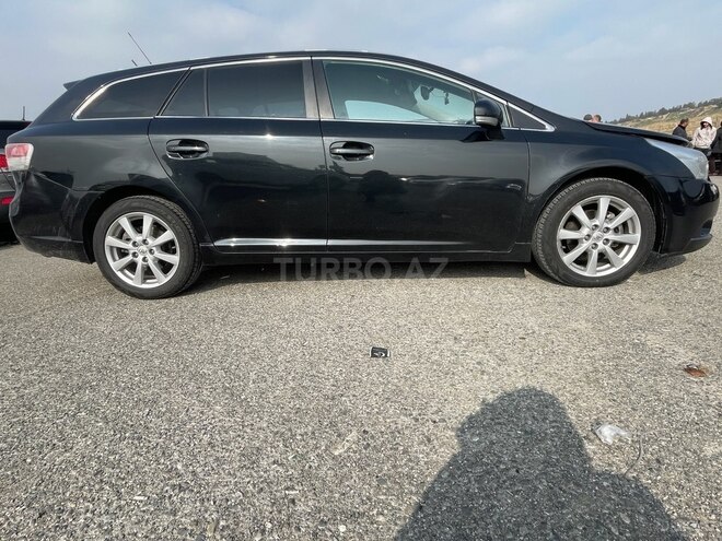 Toyota Avensis 2009, 296,000 km - 2.0 л - Bakı