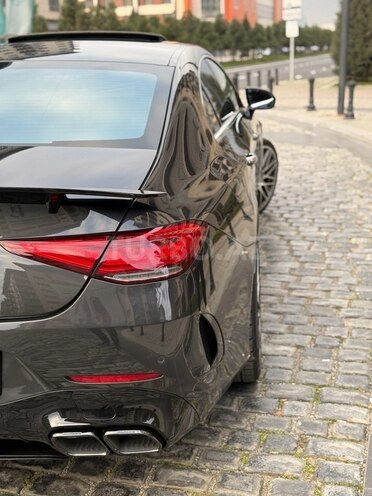 Mercedes CLS 300-11