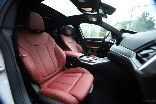BMW i4-14