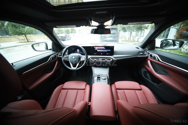 BMW i4-10