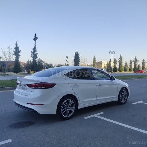 Hyundai Avante-19