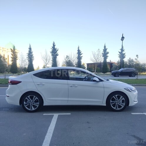 Hyundai Avante-20