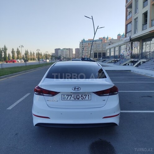 Hyundai Avante-2